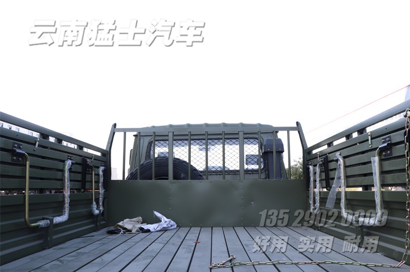 東風(fēng)四驅(qū)越野卡車(chē),東風(fēng)153越野車(chē),EQ2070G載貨汽車(chē),東風(fēng)軍車(chē),越野專(zhuān)用車(chē)