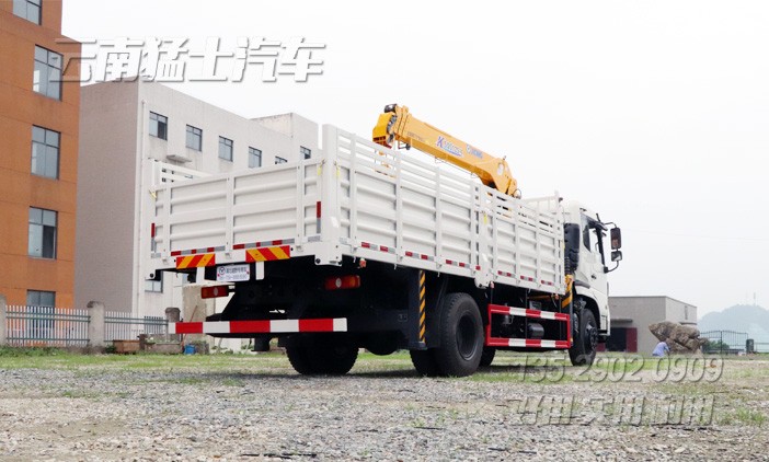 東風(fēng)天錦隨車吊,4*2隨車起重運輸車,徐工5噸隨車吊,東風(fēng)天錦底盤改裝,東風(fēng)專用車廠家
