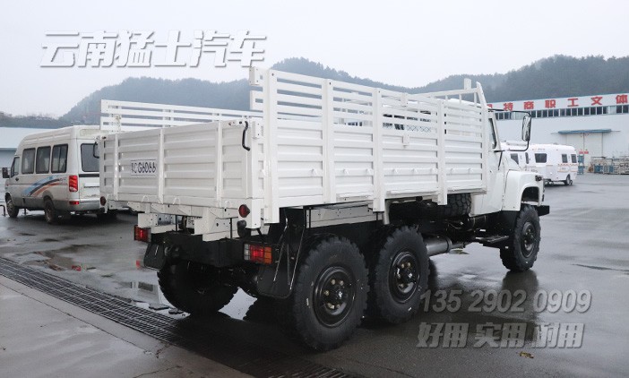 東風(fēng)六驅(qū)越野車,東風(fēng)尖頭卡車,四驅(qū)六驅(qū)長頭卡車,東風(fēng)卡車出口,EQ240,6*6越野運(yùn)輸車