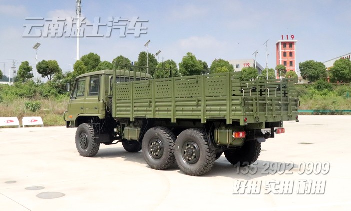 東風越野卡車,雙排卡車銷售,3.5噸越野卡車,EQ2102運兵車,東風四驅(qū)六驅(qū)卡車,東風卡車出口
