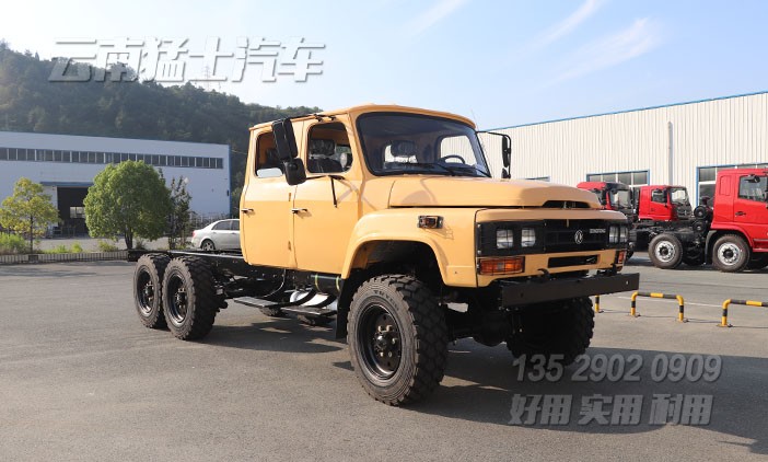雙排尖頭卡車,六驅(qū)越野底盤,長頭卡車底盤改裝,雙排2082底盤,定制款底盤出口