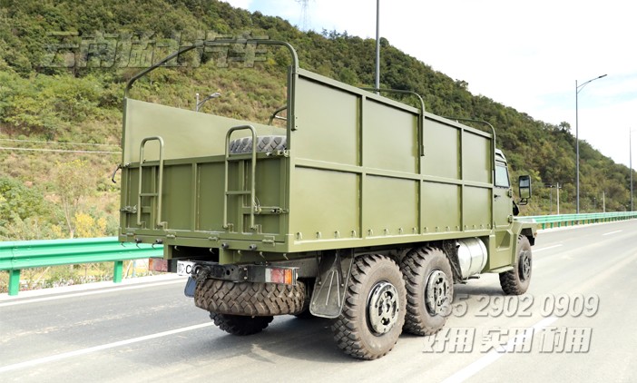 六驅(qū)裝甲車,越野運兵車,防護(hù)型裝甲車,防彈越野車,長頭運兵車,國際維和車,部隊訓(xùn)練指揮車,越野專用車,定制化出口車改裝