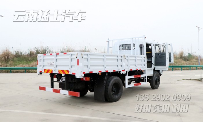 4*4東風(fēng)卡車(chē),輕型卡車(chē),越野卡車(chē),東風(fēng)雙排卡車(chē),3噸小型卡車(chē),貨箱4.2米