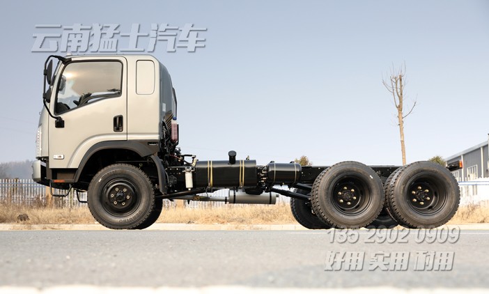 新款卡車(chē)底盤(pán),六驅(qū)卡車(chē),越野車(chē)底盤(pán),專(zhuān)用車(chē)改裝,6*6出口型卡車(chē),平頭2082,后八輪越野車(chē)