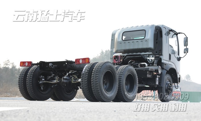 新款卡車(chē)底盤(pán),六驅(qū)卡車(chē),越野車(chē)底盤(pán),專(zhuān)用車(chē)改裝,6*6出口型卡車(chē),平頭2082,后八輪越野車(chē)
