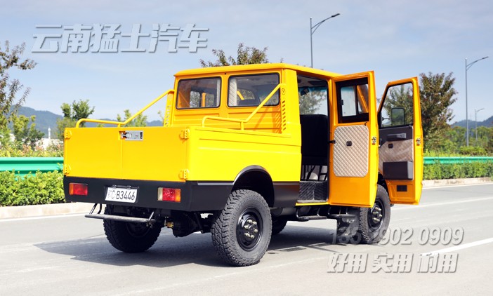 3噸卡車(chē),雙排依維柯,依維柯2045,四驅(qū)雙排貨車(chē)