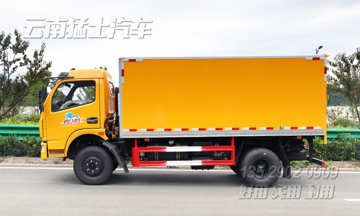 5噸廂式車(chē),東風(fēng)輕卡,集裝箱貨車(chē),4*2小型廂式運(yùn)輸車(chē)