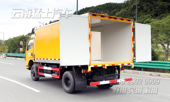 5噸廂式車(chē),東風(fēng)輕卡,集裝箱貨車(chē),4*2小型廂式運(yùn)輸車(chē)