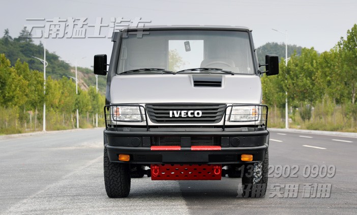 NJ2045,依維柯四驅(qū)底盤,房車專用底盤,加長(zhǎng)寬房車底盤,依維柯房車改裝,旅居車廠家定制,越野型房車