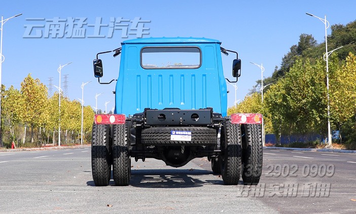 東風(fēng)長(zhǎng)頭4x2,專用車(chē)底盤(pán),專用車(chē)廠家,尖頭輕型卡車(chē),110馬力底盤(pán),底盤(pán)定制生產(chǎn)