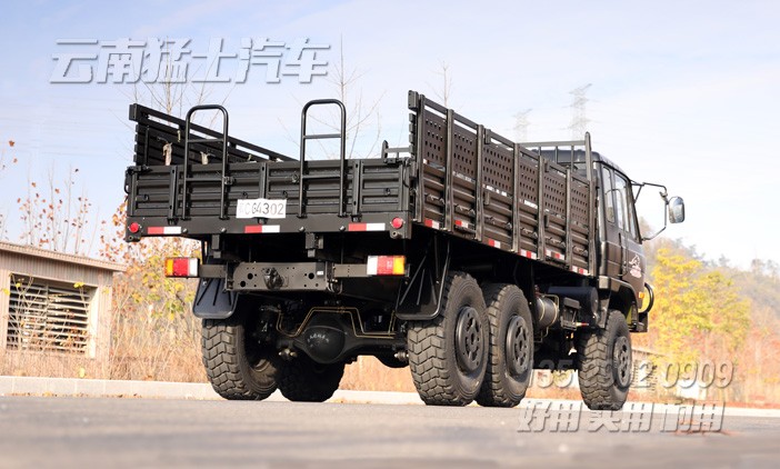 EQ2102G,東風(fēng)全驅(qū)卡車(chē),特種專用車(chē),越野三橋卡車(chē),黑色載貨汽車(chē),全驅(qū)特種車(chē)