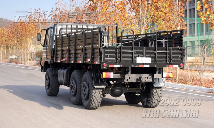 EQ2102G,東風(fēng)全驅(qū)卡車(chē),特種專用車(chē),越野三橋卡車(chē),黑色載貨汽車(chē),全驅(qū)特種車(chē)